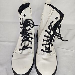 Time And Tru White Lace-Up Boots